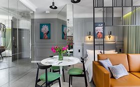 Feminine Studio Fragola Apartments